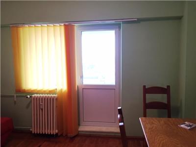 Inchiriere apartament 3 camere, decomandat, ultracentral, Ploiesti