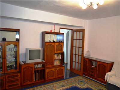 Inchiriere apartament 3 camere, decomandat, zona 9 mai, Ploiesti