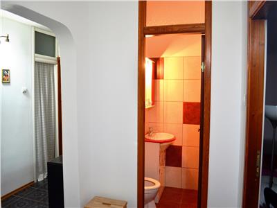 Inchiriere apartament 3 camere, decomandat, zona 9 mai, Ploiesti