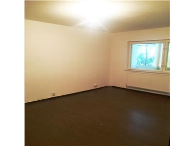 Inchiriere apartament 3 camere, decomandat, zona Cantacuzino, Ploiesti