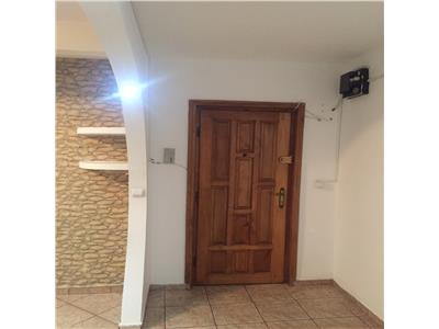 Inchiriere apartament 3 camere, decomandat, zona Cantacuzino, Ploiesti