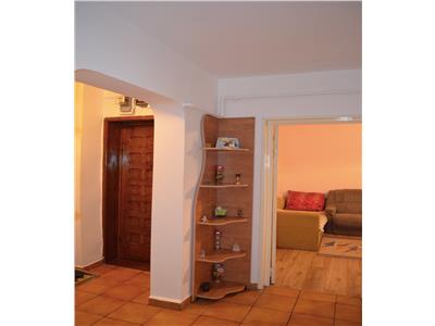 Inchiriere apartament 3 camere, decomandat, zona Caraiman, Ploiesti