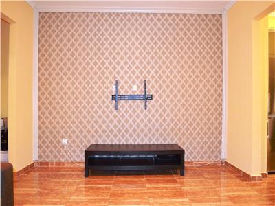 Inchiriere apartament 3 camere, modern, zona Cina, Ploiesti