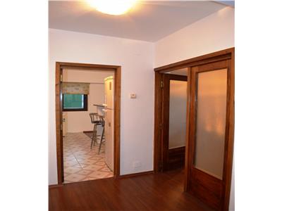 Inchiriere apartament 3 camere, modern, zona Cuza Voda, Ploiesti