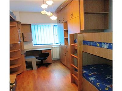 Inchiriere apartament 3 camere, modern, zona Gh. Doja, Ploiesti