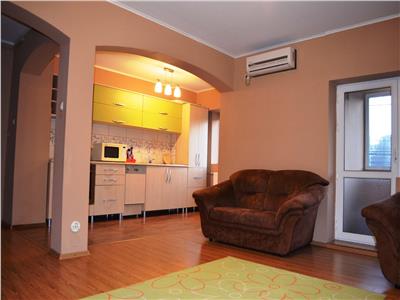 Inchiriere apartament 3 camere, modern, zona Gheorghe Doja, Ploiesti