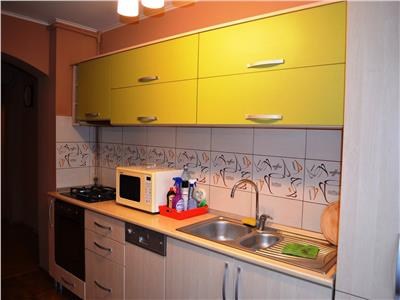 Inchiriere apartament 3 camere, modern, zona Gheorghe Doja, Ploiesti