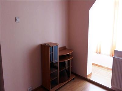 Inchiriere apartament 3 camere, zona Democratiei, Ploiesti