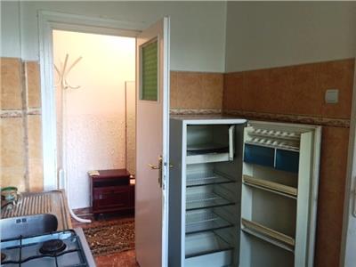 Inchiriere apartament 3 camere, zona Sud, Ploiesti