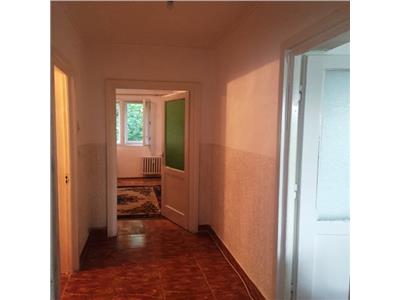 Inchiriere apartament 3 camere, zona Sud, Ploiesti