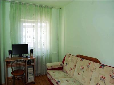 Inchiriere apartament 3 camere, zona Vest, Ploiesti