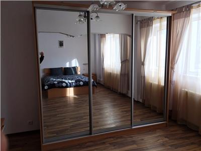 Inchiriere apartament 3 camere, modern, zona Republicii, Ploiesti