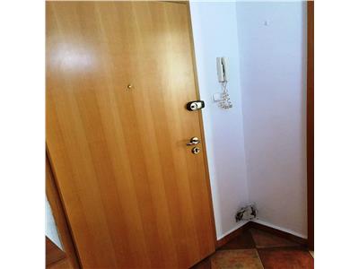 Inchiriere apartament 3 camere, modern, zona Republicii, Ploiesti