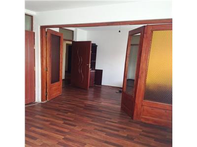 Inchiriere apartament 4 camere, zona Malu Rosu, Ploiesti