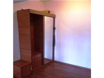 Inchiriere apartament 4 camere, zona Malu Rosu, Ploiesti