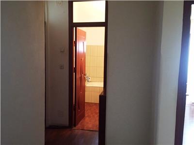 Inchiriere apartament 4 camere, zona Malu Rosu, Ploiesti