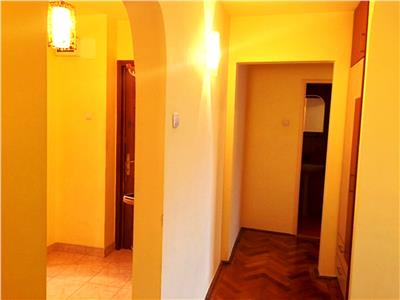 Inchiriere apartament 3 camere, centrala termica, zona Nord, Ploiesti