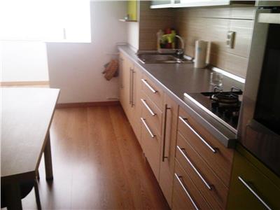 Inchiriere apartament de lux, 3 camere, zona Republicii, Ploiesti