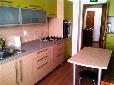 Inchiriere apartament de lux, 3 camere, zona Republicii, Ploiesti