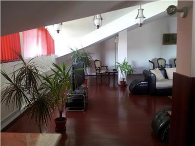 Apartament 3 camere, foarte spatios, zona Republicii, Ploiesti