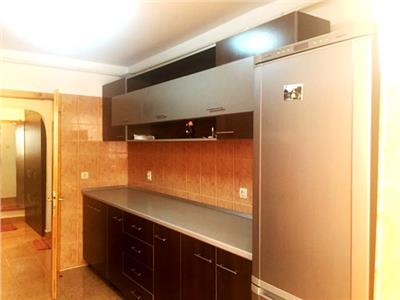 Inchiriere apartament modern, 2 camere decomandat, Republicii Ploiesti