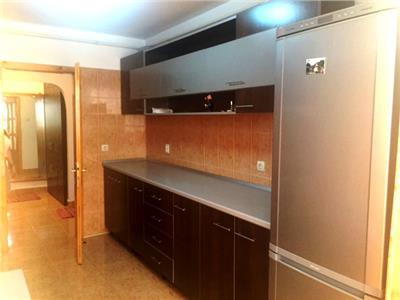 Inchiriere apartament modern, 2 camere decomandat, Republicii Ploiesti