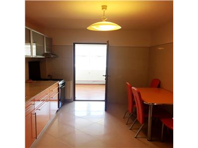 Inchiriere apartament modern, 3 camere, zona Republicii, Ploiesti