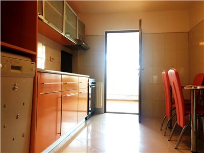 Inchiriere apartament modern, 3 camere, zona Republicii, Ploiesti