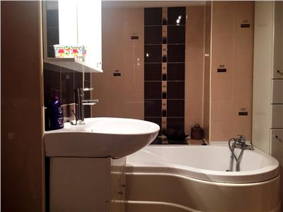 Inchiriere apartament modern, 3 camere, zona Republicii, Ploiesti