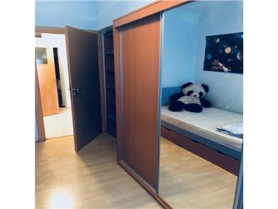 Inchiriere apartamnet 3 camere, zona Ultracentrala, in Ploiesti.