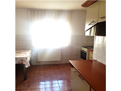 Inchiriere apartament 3 camere, decomandat, zona 9 Mai, Ploiesti