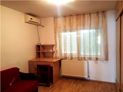 Inchiriere apartament 3 camere, decomandat, zona 9 Mai, Ploiesti