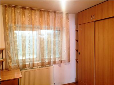 Inchiriere apartament 3 camere, decomandat, zona 9 Mai, Ploiesti