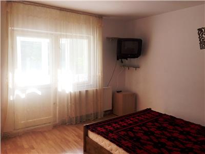 Inchiriere apartament 3 camere, decomandat, zona 9 Mai, Ploiesti