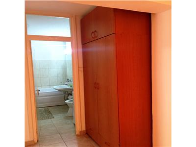 Inchiriere apartament 3 camere, decomandat, zona 9 Mai, Ploiesti