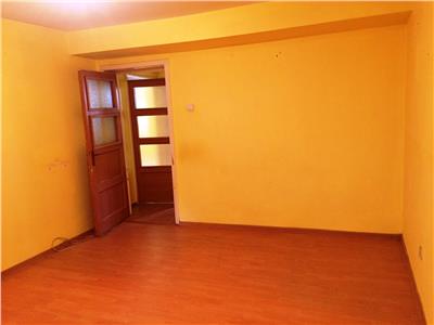 Inchiriere spatiu comercial, 3 camere, zona Centrala, Ploiesti