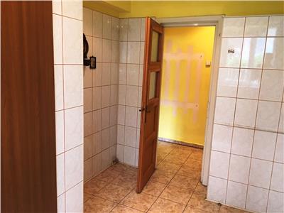 Inchiriere spatiu comercial, 3 camere, zona Centrala, Ploiesti