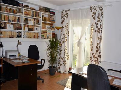 Inchiriere vila P+1, 5 camere, de lux, zona centrala, Ploiesti