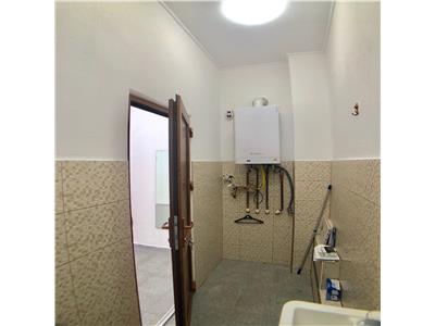 Spatiu comercial 28 mp, renovat, ultracentral, pietonala, Ploiesti