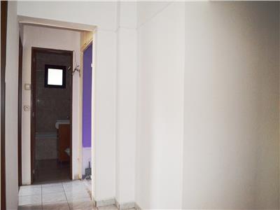 Vanzare apartament 2 camere, decomandat, zona 9 mai, Ploiesti