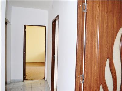 Vanzare apartament 2 camere, decomandat, zona 9 mai, Ploiesti