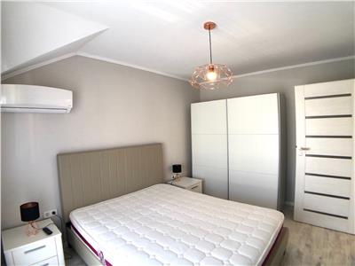 Vila de lux, 3 camere, curte proprie, zona Albert, Ploiesti