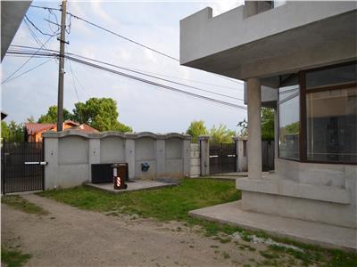 Vila P+E+M si casa P+E+M, teren 670 mp, zona superba, Paulesti